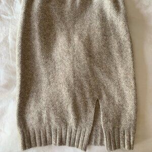 Cozy SNDYS cream colored pencil skirt - size M